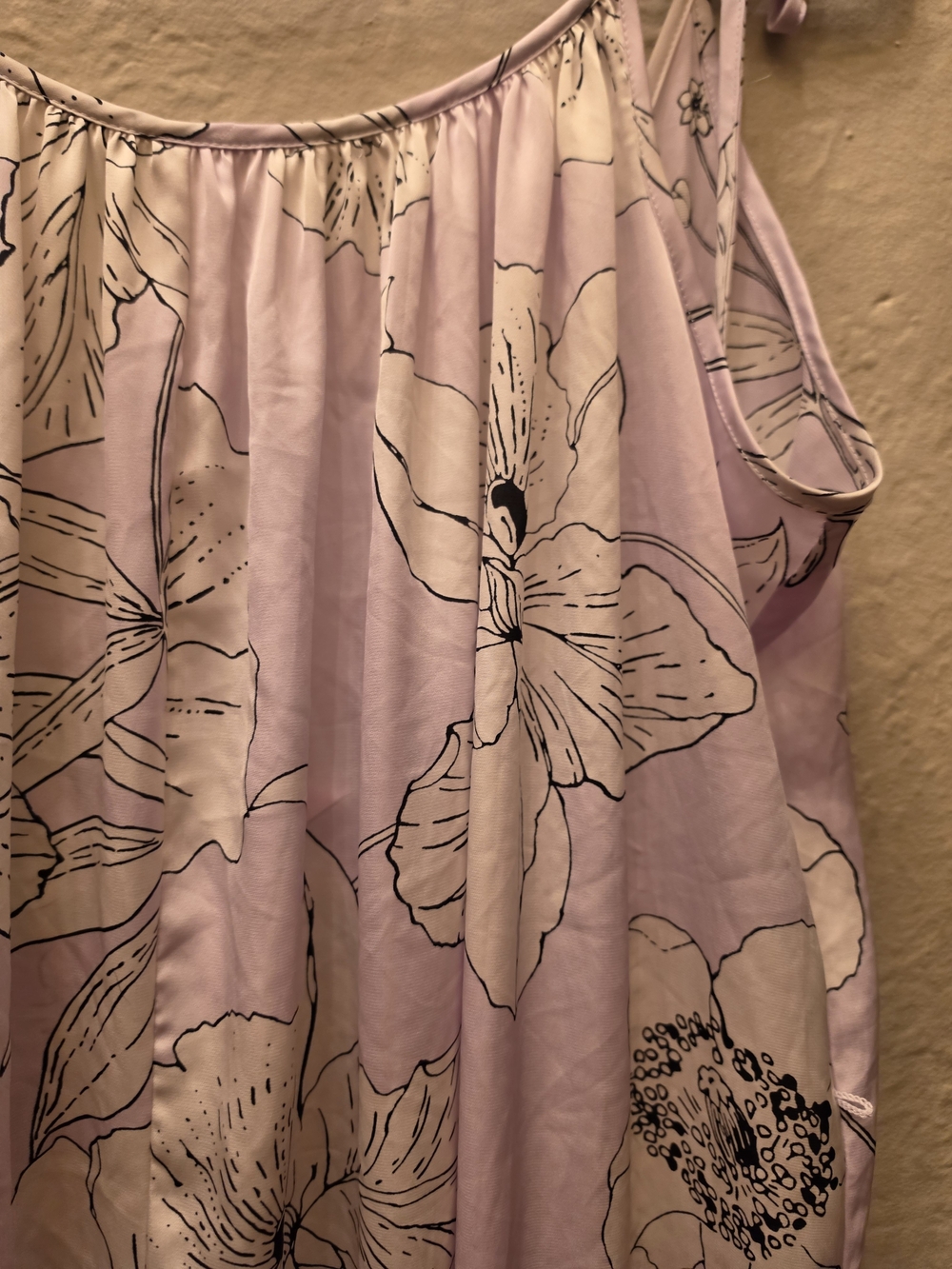 Victoria’s Secret Lilac Floral Satin Jumpsuit L Tie Strap Adjustable - Picture 9 of 15